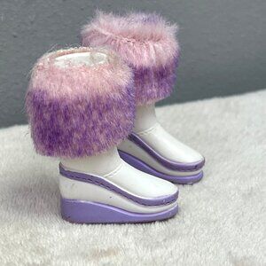 Bratz Ice Champions Vinessa Furry Boots Purple White Platform Winter Skater 2006